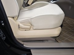 2013款 2.0L 手动 两驱时尚型 5座
