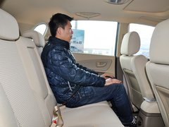 2013款 2.0L 手动 两驱时尚型 5座
