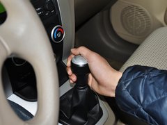2013款 2.0L 手动 两驱时尚型 5座