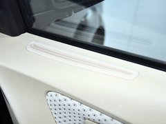 2013款 2.0L 手动 两驱时尚型 5座
