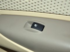 2013款 2.0L 手动 两驱时尚型 5座