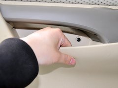 2013款 2.0L 手动 两驱时尚型 5座