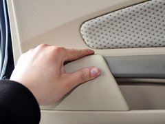 2013款 2.0L 手动 两驱时尚型 5座