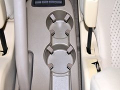 2013款 2.0L 手动 两驱时尚型 5座