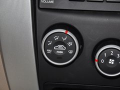 2013款 2.0L 手动 两驱时尚型 5座
