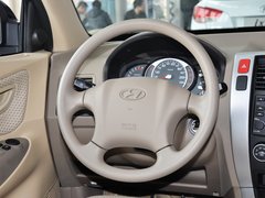 2013款 2.0L 手动 两驱时尚型 5座