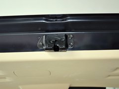 2013款 2.0L 手动 两驱时尚型 5座
