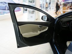 2013款 2.0T 自動(dòng) 智雅版