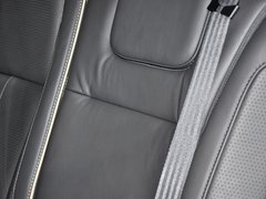 2013款 2.5T 自动 行政升级版 7座