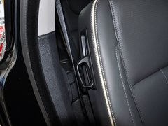 2013款 2.5T 自动 行政升级版 7座