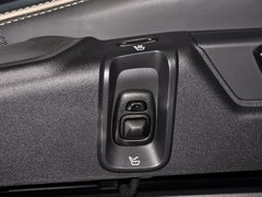 2013款 2.5T 自动 行政升级版 7座