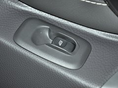 2013款 2.5T 自动 行政升级版 7座