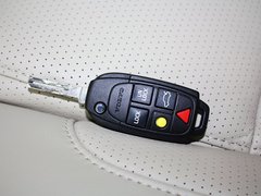 2013款 2.5T 自动 行政升级版 7座