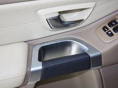 2013款 2.5T 自动 行政升级版 7座