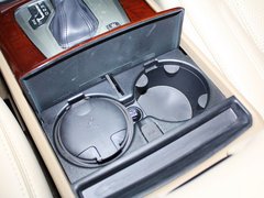 2013款 2.5T 自动 行政升级版 7座