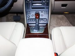 2013款 2.5T 自动 行政升级版 7座