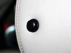 2013款 2.5T 自动 行政升级版 7座