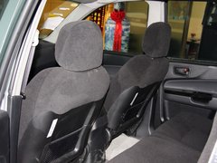 2013款 2.0L 手动 两驱经典版 5座