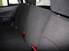 2013款 2.0L 手动 两驱经典版 5座
