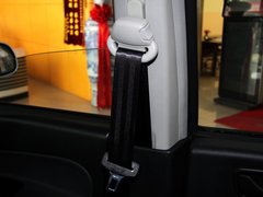 2013款 2.0L 手动 两驱经典版 5座
