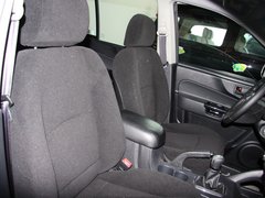 2013款 2.0L 手动 两驱经典版 5座