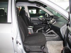 2013款 2.0L 手动 两驱经典版 5座