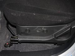 2013款 2.0L 手动 两驱经典版 5座