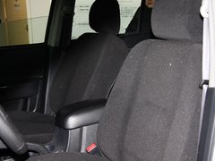 2013款 2.0L 手动 两驱经典版 5座