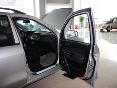 2013款 2.0L 手动 两驱经典版 5座