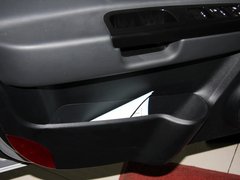 2013款 2.0L 手动 两驱经典版 5座