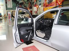 2013款 2.0L 手动 两驱经典版 5座