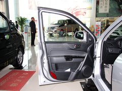 2013款 2.0L 手动 两驱经典版 5座