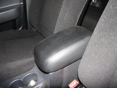 2013款 2.0L 手动 两驱经典版 5座