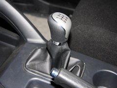 2013款 2.0L 手动 两驱经典版 5座