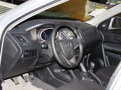 2013款 2.0L 手动 两驱经典版 5座