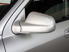 2013款 2.0L 手动 两驱经典版 5座