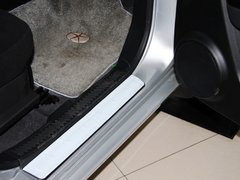 2013款 2.0L 手动 两驱经典版 5座