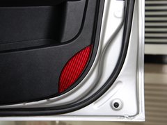 2013款 2.0L 手动 两驱经典版 5座