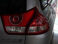 2013款 2.0L 手动 两驱经典版 5座