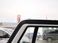 2013款 2.0L 手动 两驱经典版 5座