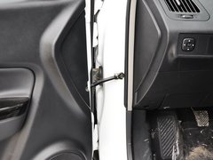 2013款 2.0L 手动 两驱经典版 5座