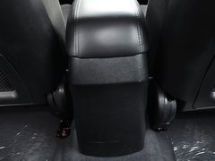 2013款 2.0L 手动 两驱经典版 5座