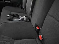 2013款 2.0L 手动 两驱经典版 5座
