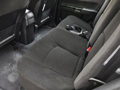 2013款 2.0L 手动 两驱经典版 5座