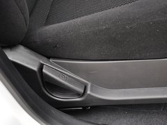 2013款 2.0L 手动 两驱经典版 5座