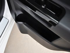 2013款 2.0L 手动 两驱经典版 5座