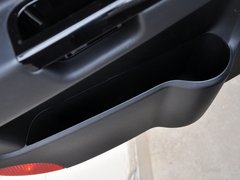 2013款 2.0L 手动 两驱经典版 5座