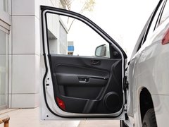 2013款 2.0L 手动 两驱经典版 5座
