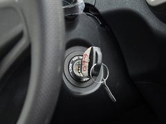 2013款 2.0L 手动 两驱经典版 5座