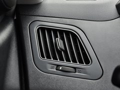 2013款 2.0L 手动 两驱经典版 5座